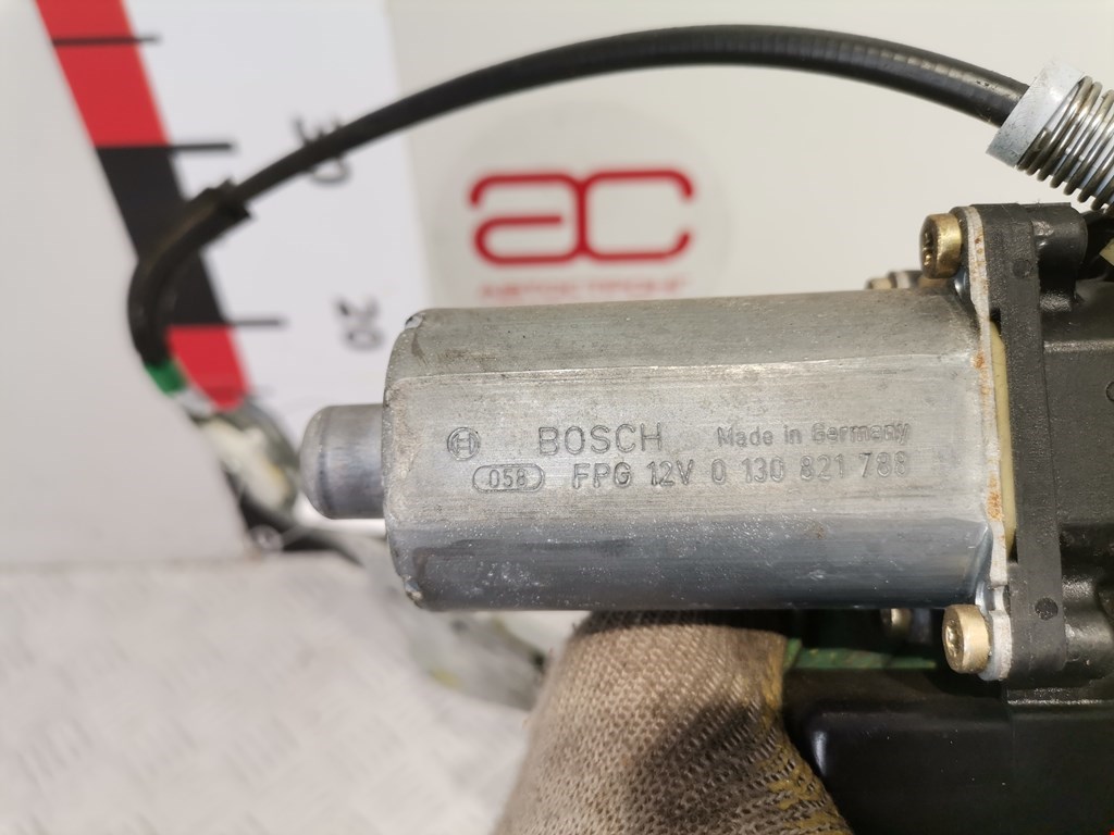 Стеклоподъемник задний правый MITSUBISHI Space Star 1999-2006