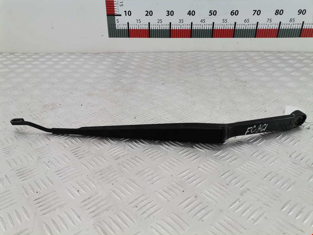 Поводок дворников передний левый/ правый NISSAN X-Trail T30 2000-2007