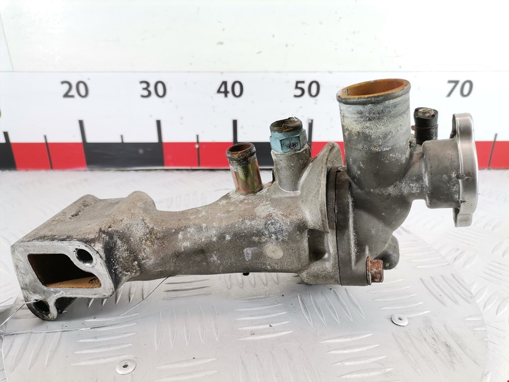 Корпус термостата Kia Carnival (Sedona) 1 (UP/GQ) (1998-2006)