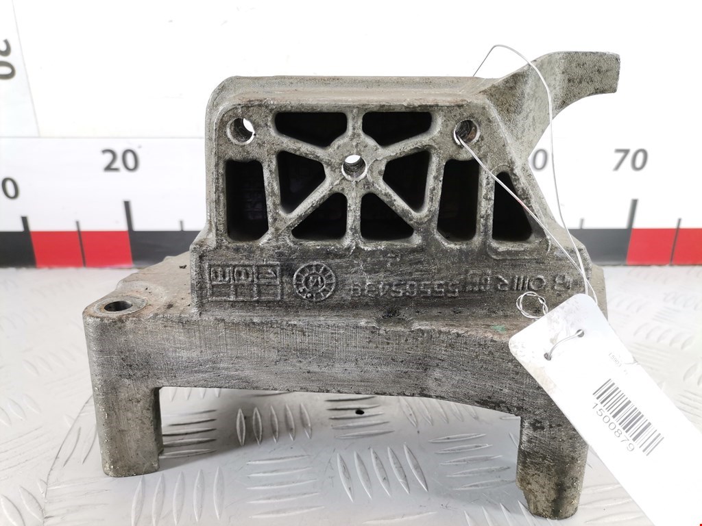 Кронштейн (крепление лапа) двигателя Opel Astra J (2009-2018)