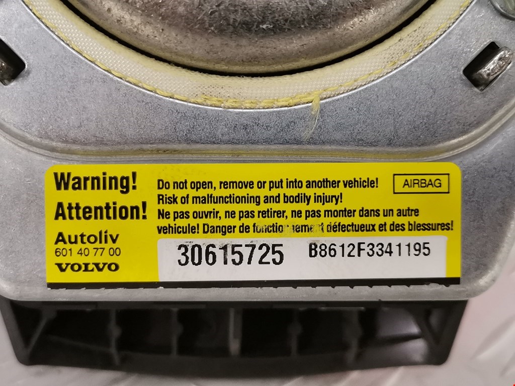Подушка безопасности в рулевое колесо VOLVO V50 I 2004-2012