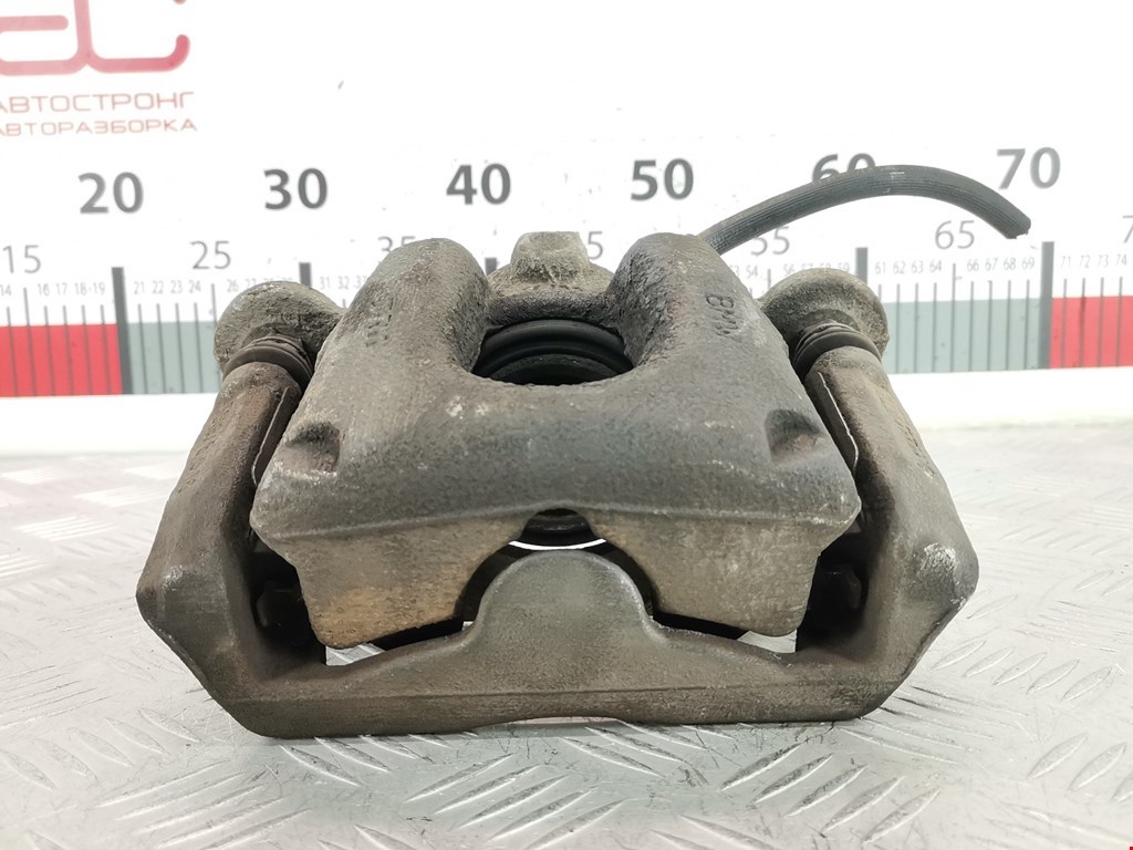 Суппорт передний правый BMW 1er E81\E87 2004-2011