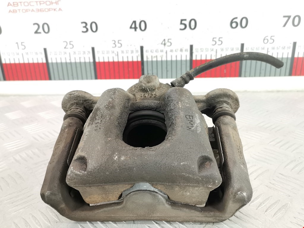 Суппорт передний правый BMW 1er E81\E87 2004-2011