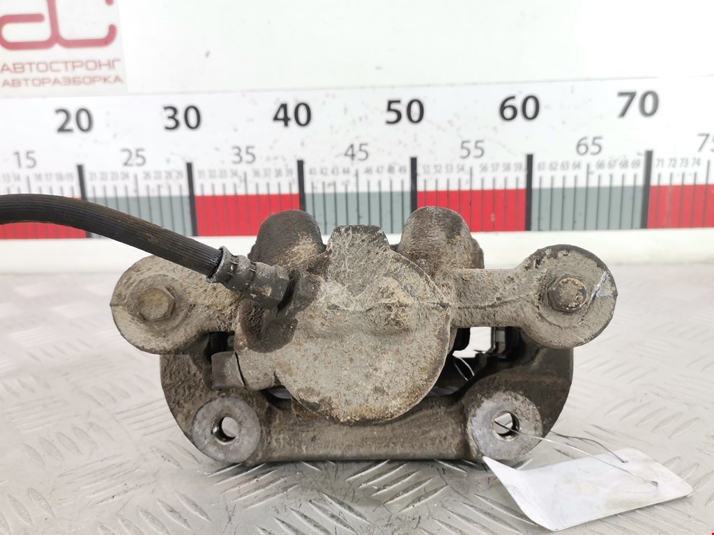 Суппорт передний правый BMW 1er E81\E87 2004-2011