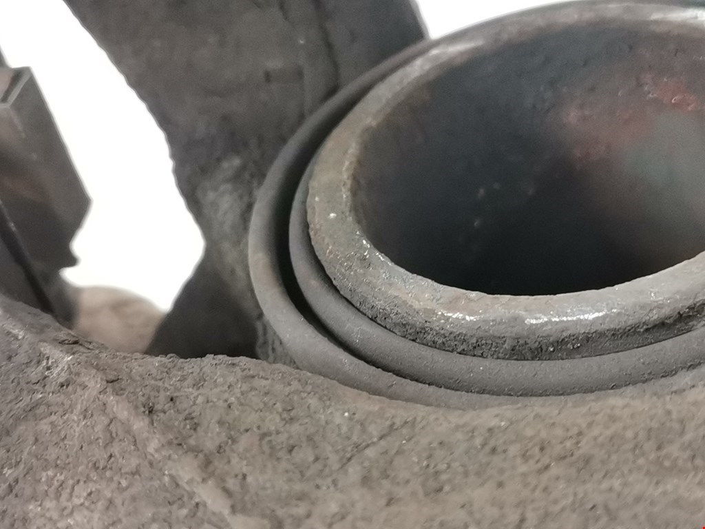 Суппорт передний правый BMW 1er E81\E87 2004-2011