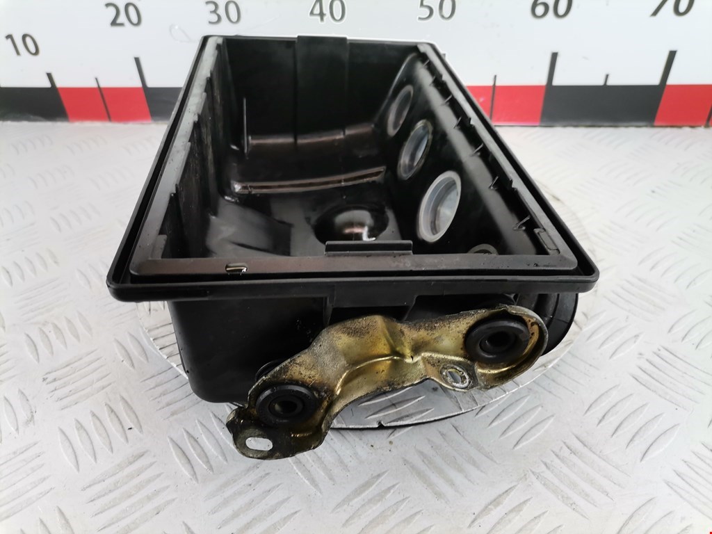 Корпус воздушного фильтра MERCEDES-BENZ 190 (W201) 190 W201 1982-1993