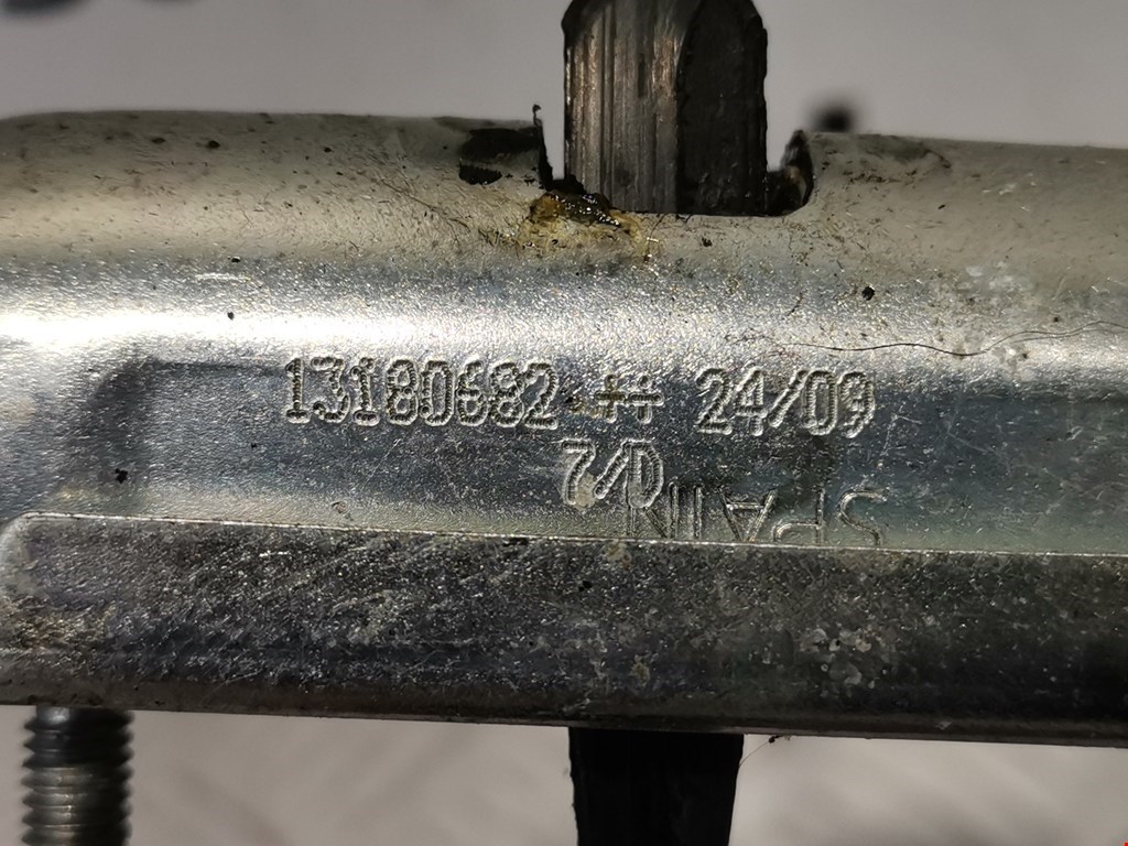 Ограничитель открывания двери OPEL Corsa D 2006-2014