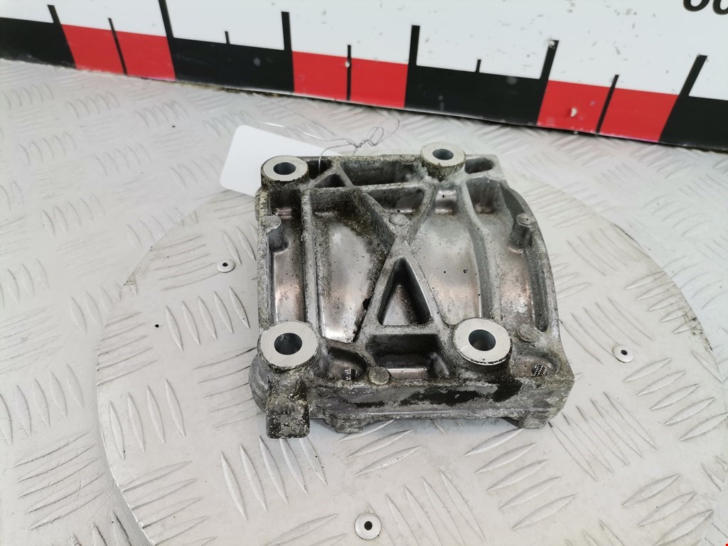 Кронштейн кондиционера HONDA Accord VII 2002-2007