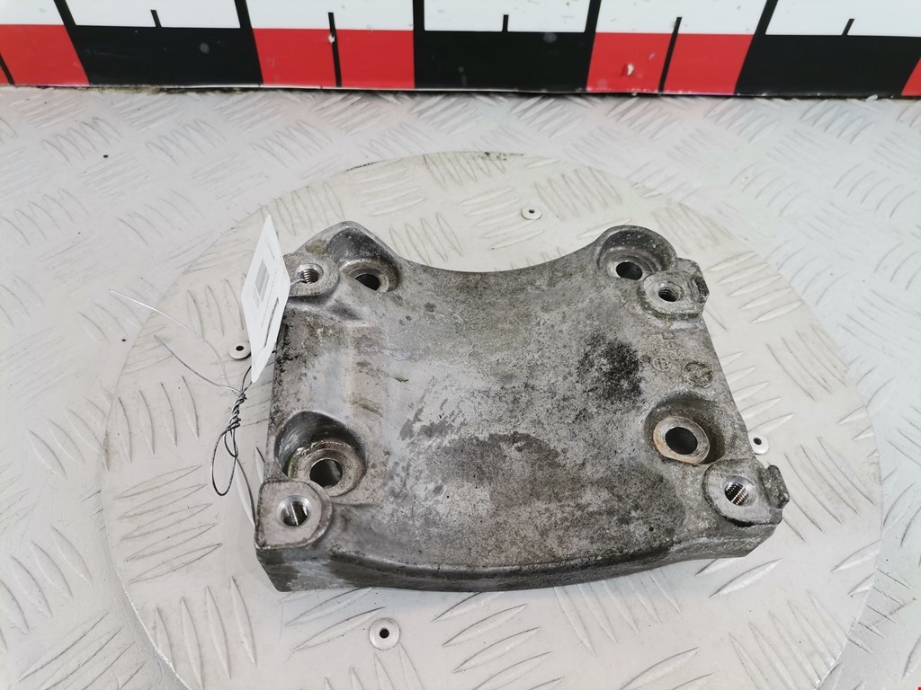 Кронштейн кондиционера HONDA Accord VII 2002-2007