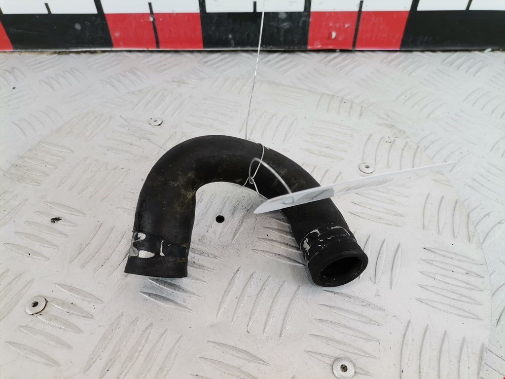 Патрубок FORD Focus II 2005-2011