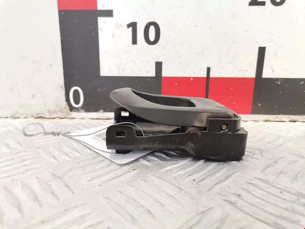 Ручка дверная задняя внутренняя правая SUBARU Forester I 1997-2002