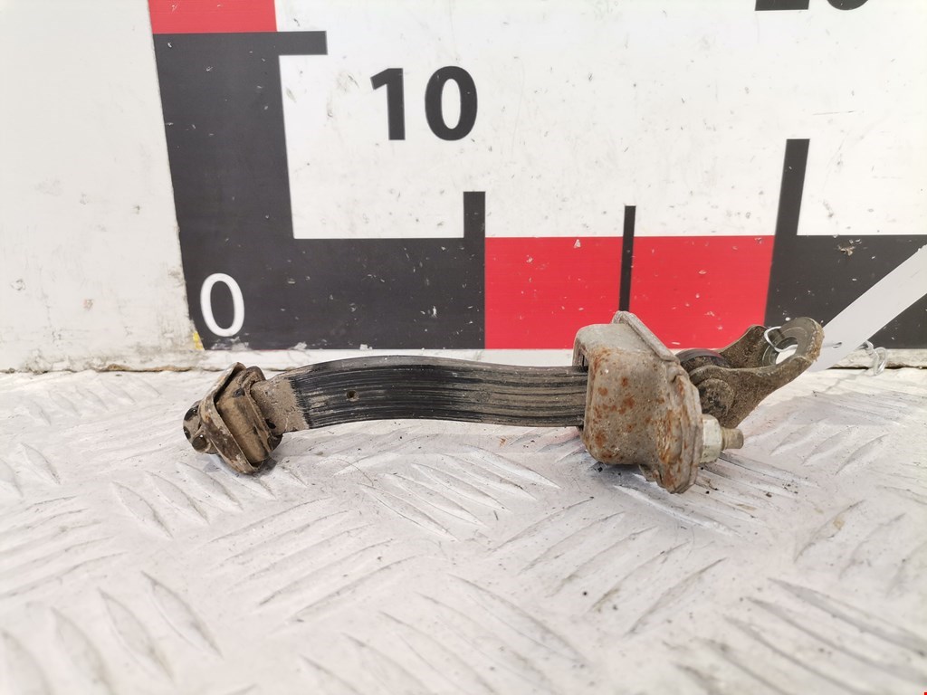 Ограничитель открывания двери SUBARU Forester I 1997-2002