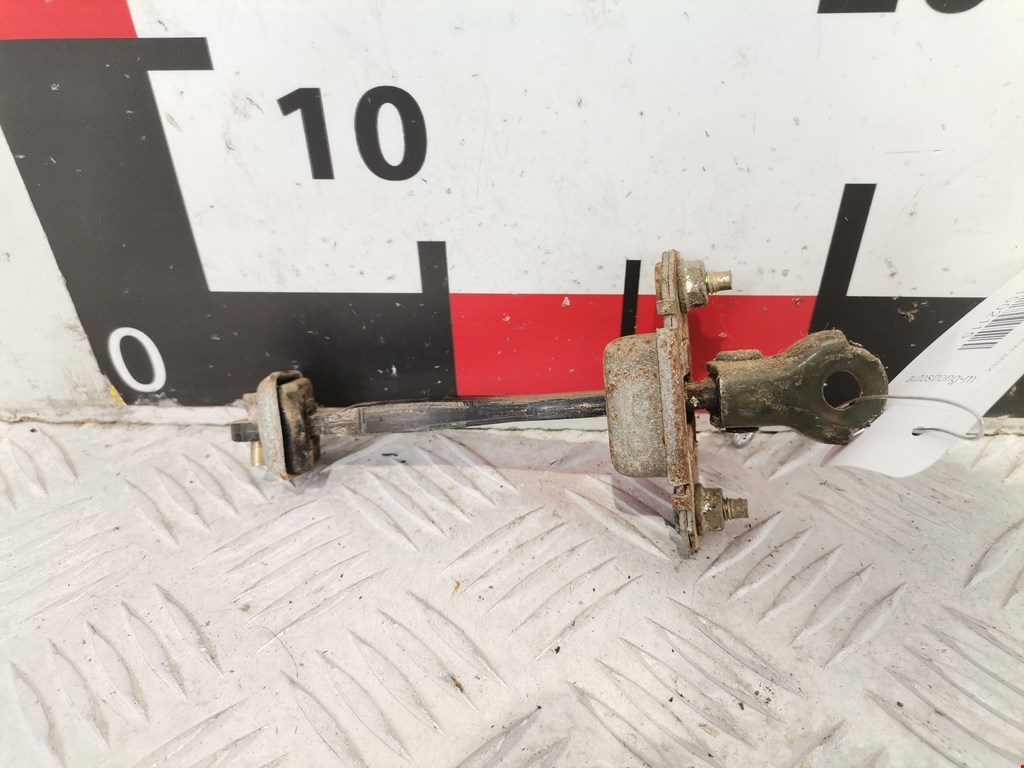 Ограничитель открывания двери SUBARU Forester I 1997-2002