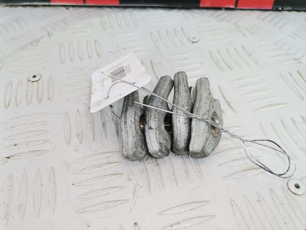 Кронштейн форсунки RENAULT Scenic II 2003-2010