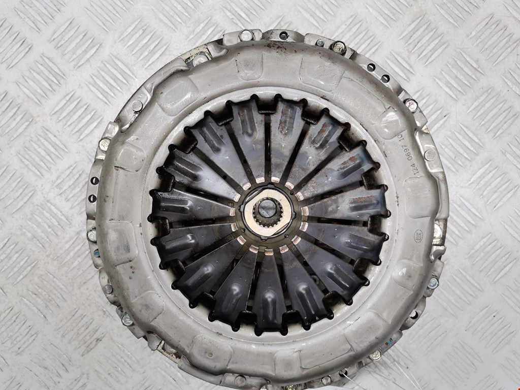 Маховик (демпфер сцепления) HYUNDAI i30 2007-2012