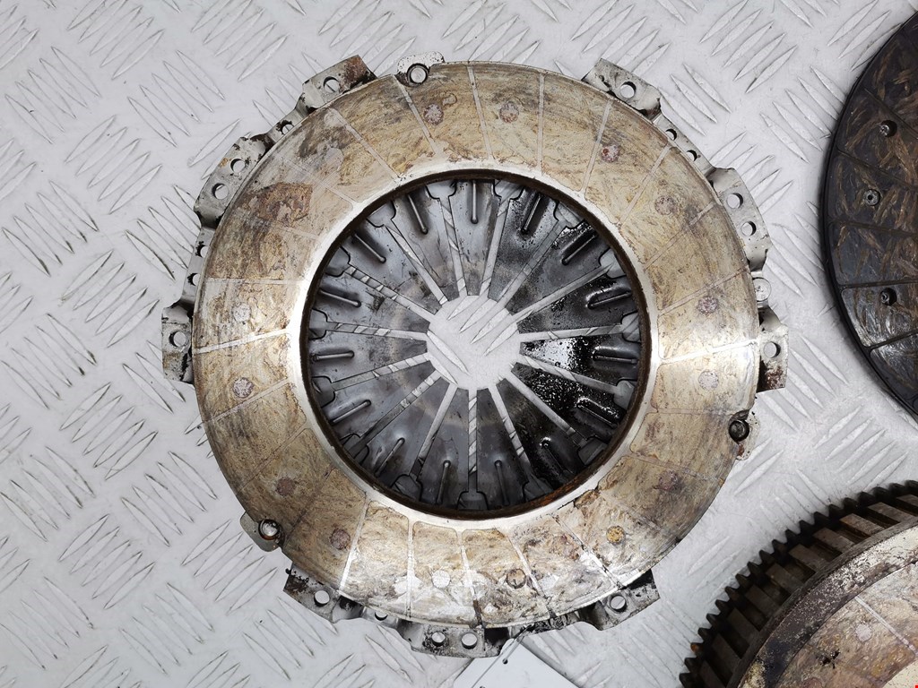 Маховик (демпфер сцепления) HYUNDAI i30 2007-2012