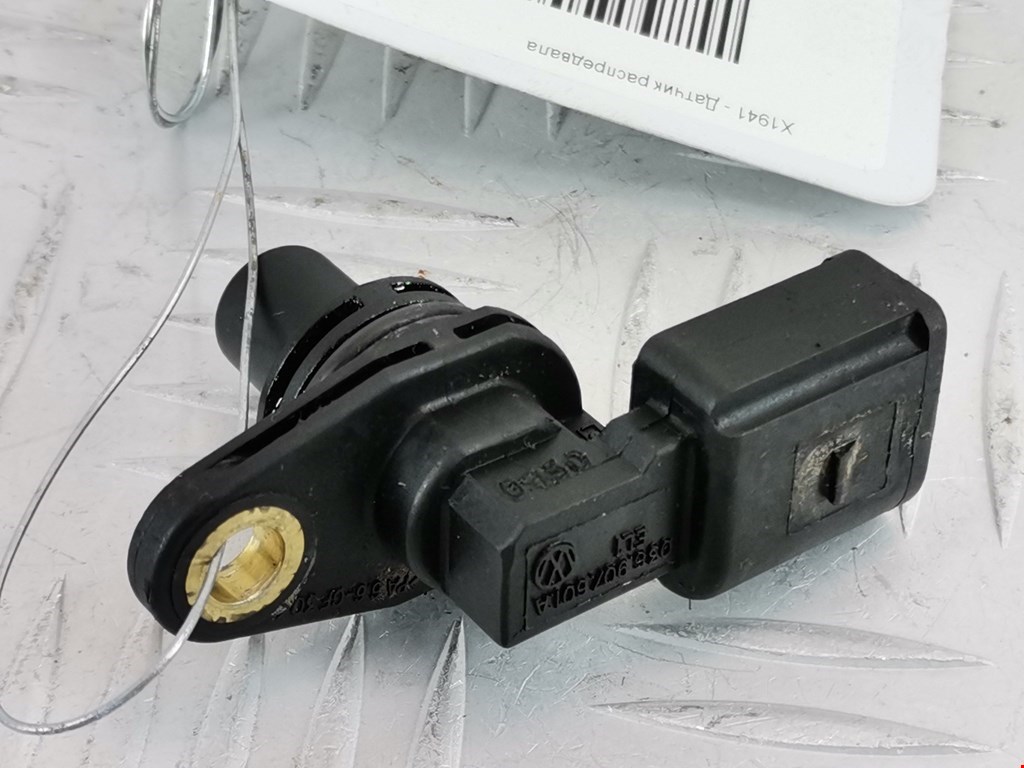 Датчик положения распредвала VOLKSWAGEN Golf IV 1997-2003