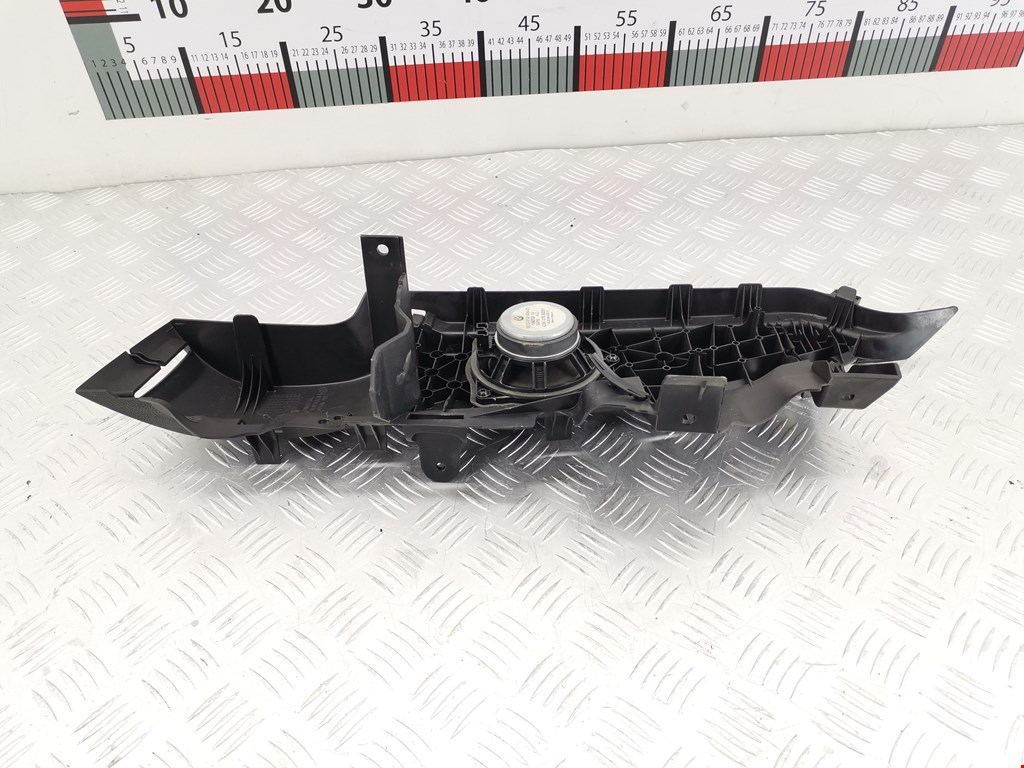 Динамик BMW 1er E81\E87 2004-2011