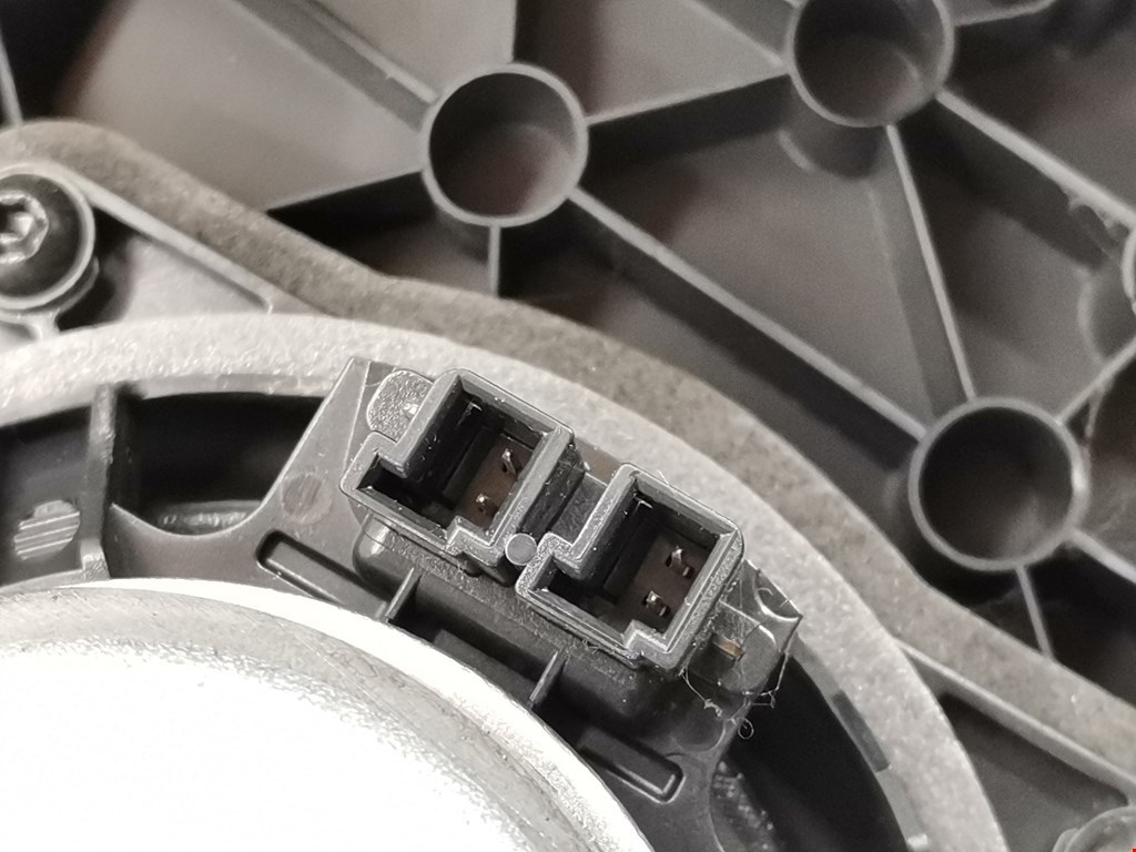 Динамик BMW 1er E81\E87 2004-2011