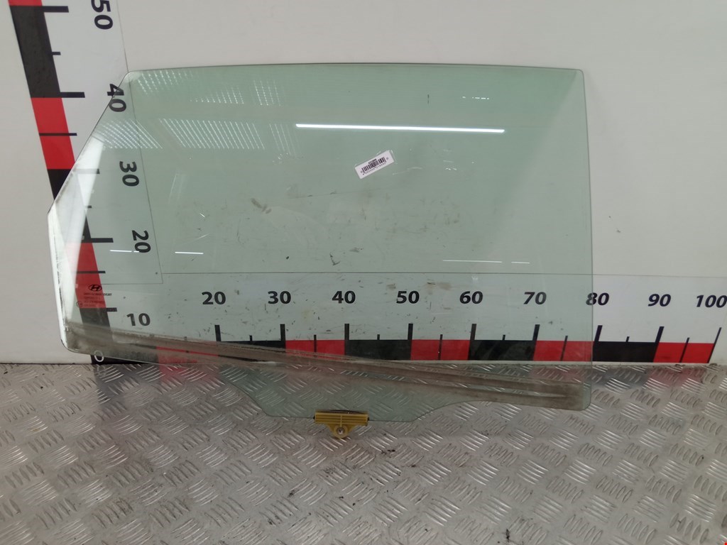 Стекло двери заднее правое HYUNDAI i30 2007-2012