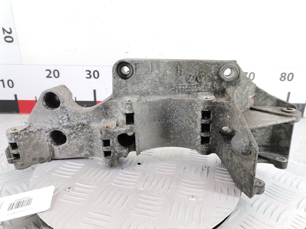 Кронштейн генератора VOLKSWAGEN Bora 1998-2005