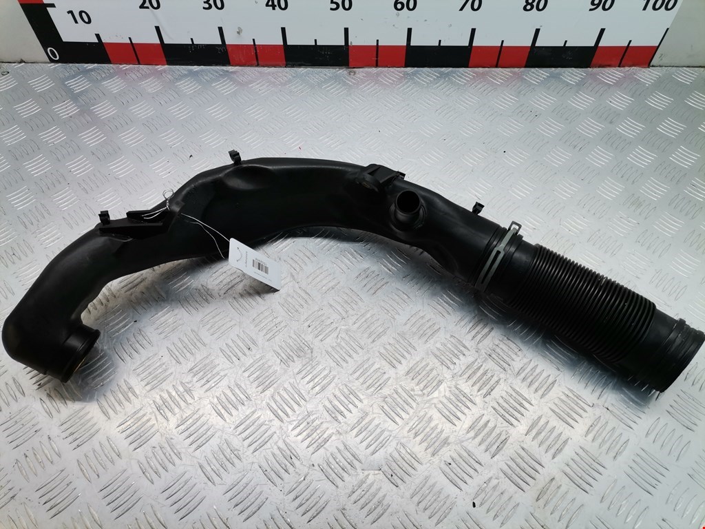 Патрубок интеркулера VOLKSWAGEN Bora 1998-2005