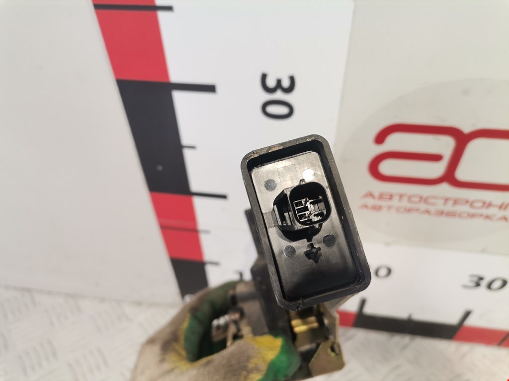 Замок двери задней правой MITSUBISHI Space Star 1999-2006