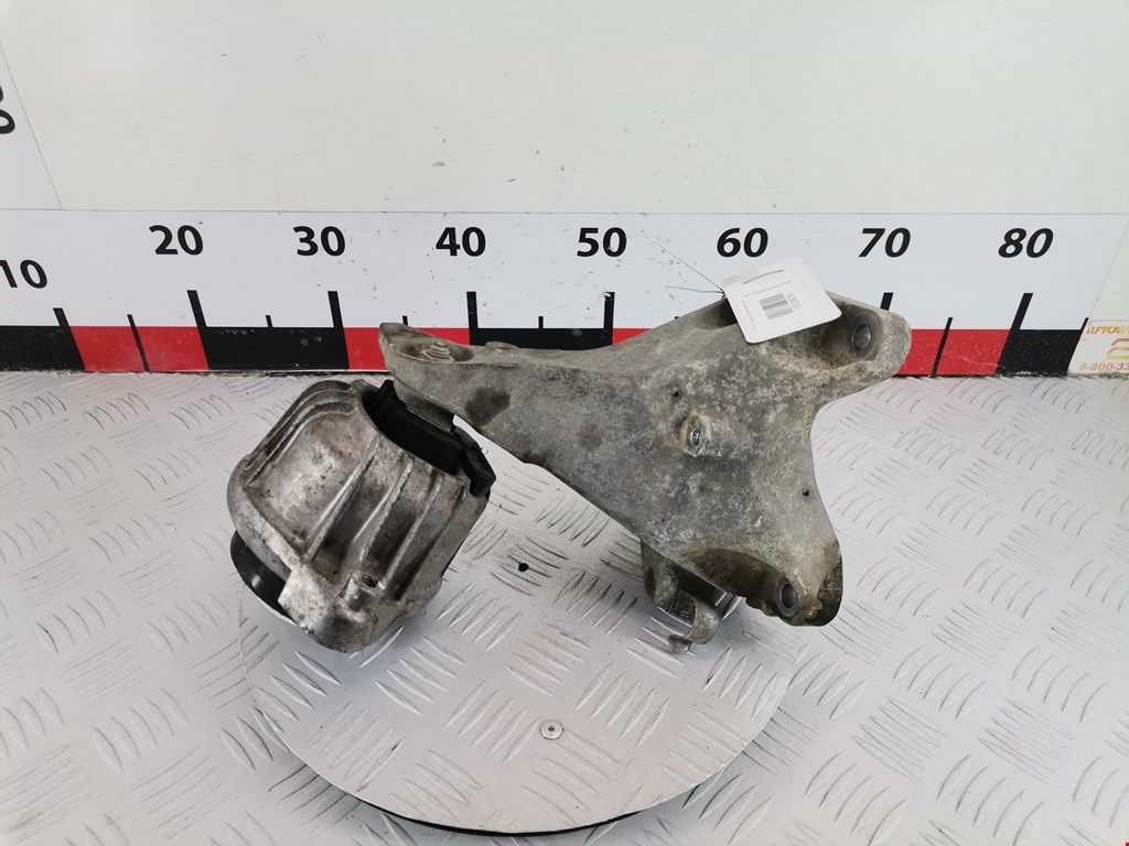 Кронштейн (крепление лапа) двигателя BMW 1-Series (E81/E82/E87/E88) (2004-2014)