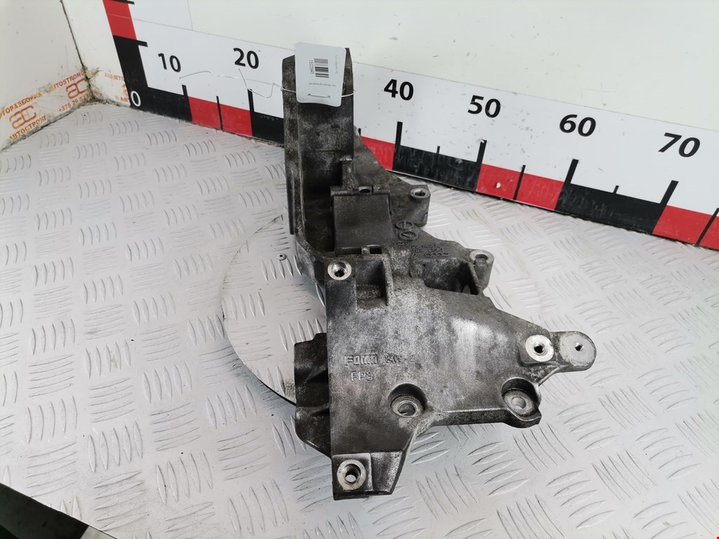Кронштейн ТНВД SKODA Fabia MK2 5J 2007-2014