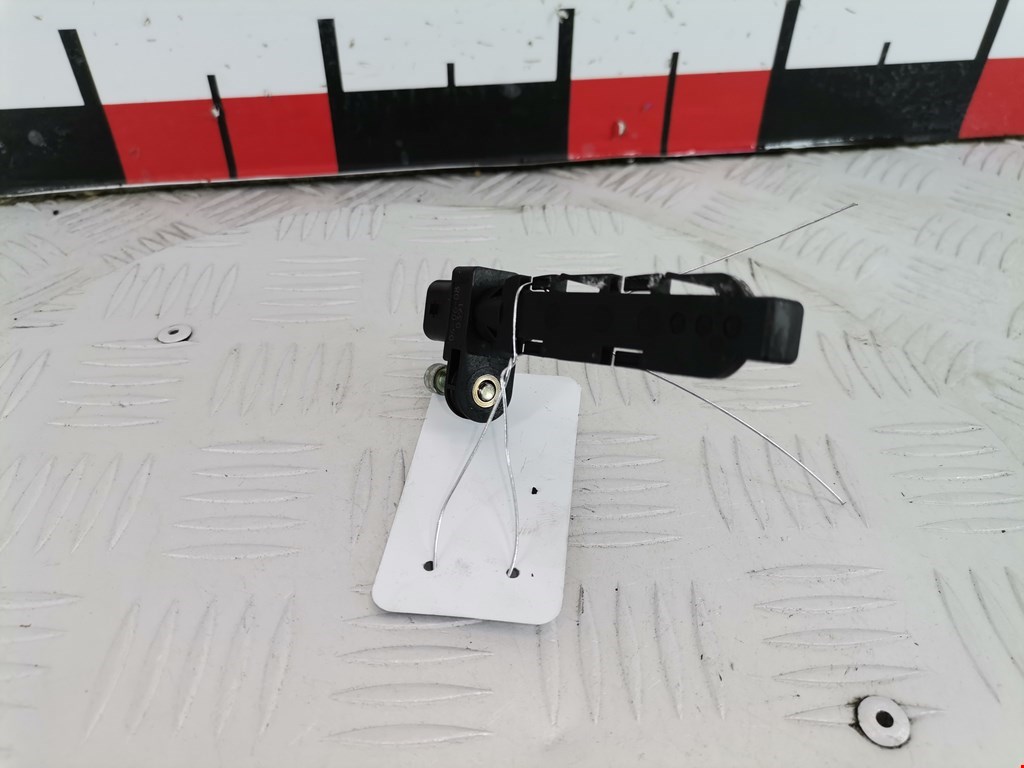 Датчик положения коленвала BMW 1er E81\E87 2004-2011