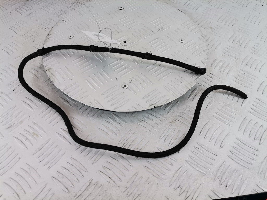 Трубка топливная BMW 1er E81\E87 2004-2011