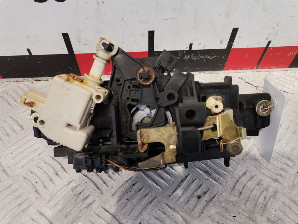 Ручка двери багажника наружная AUDI A6 C5 1997-2004