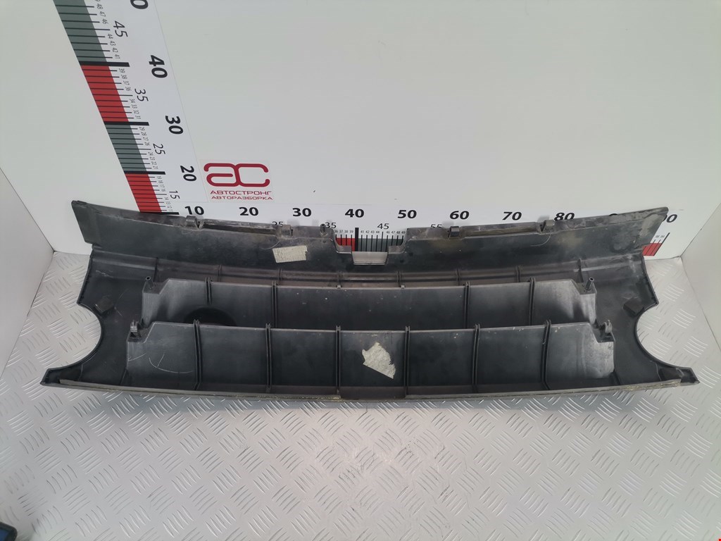 Решетка радиатора LAND ROVER Discovery III 2005-2009