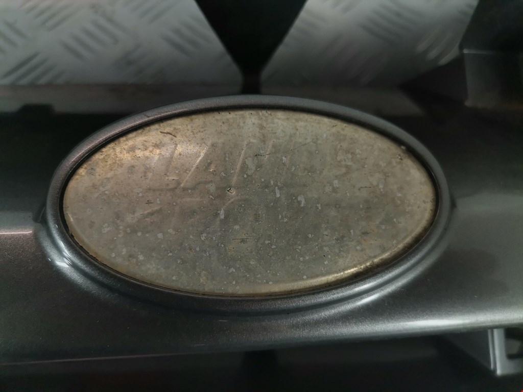 Решетка радиатора LAND ROVER Discovery III 2005-2009