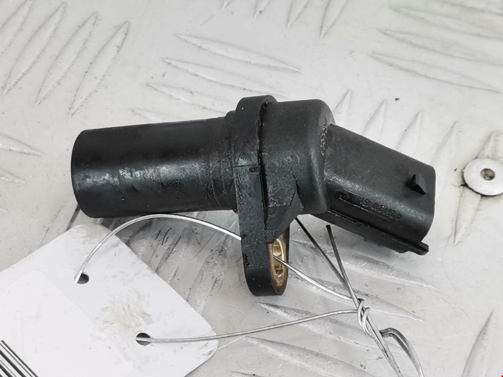 Датчик положения коленвала OPEL Corsa D 2006-2014