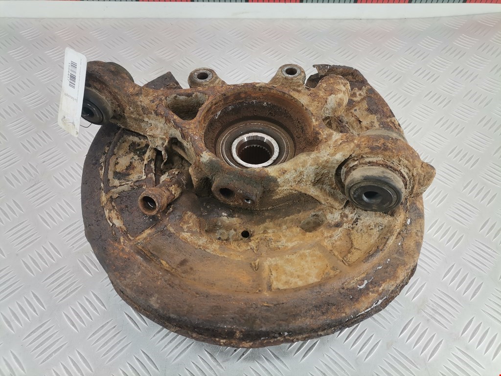 Ступица задняя правая LAND ROVER Discovery III 2005-2009