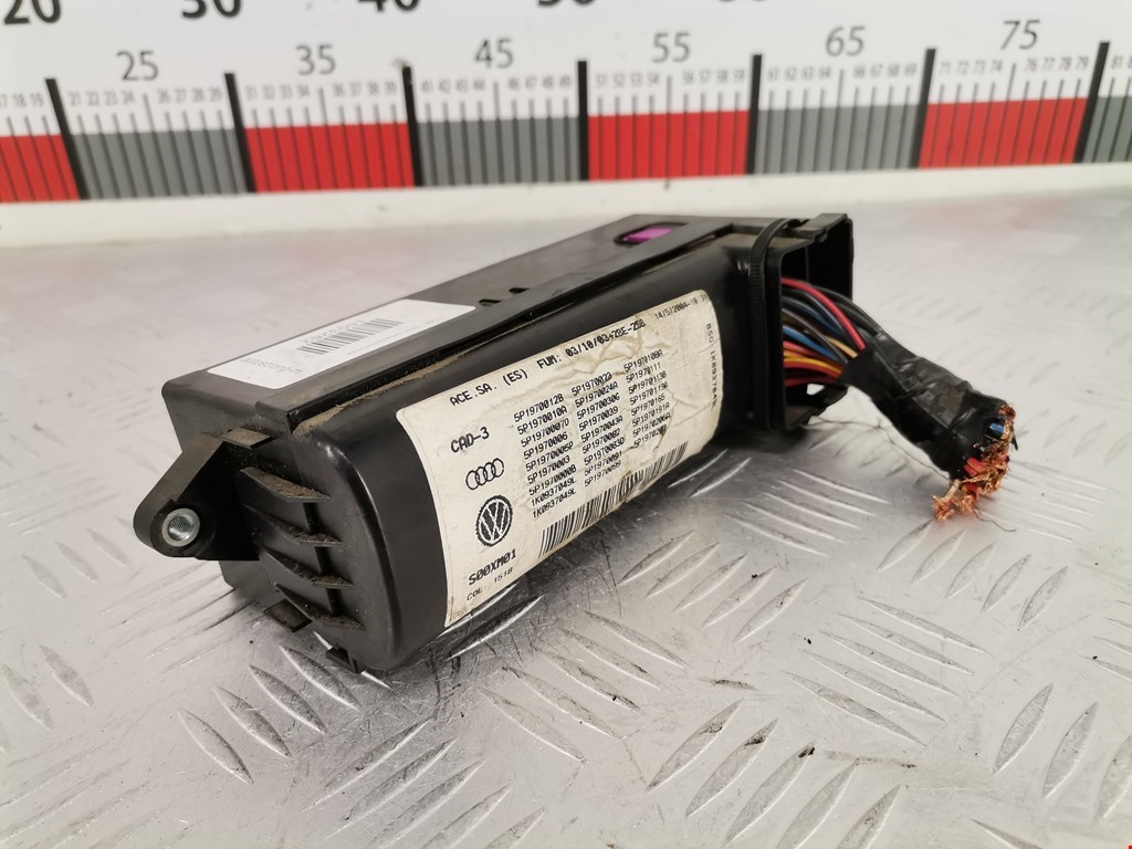 Датчик уровня в бачок омывателя SEAT Altea 2004-2015