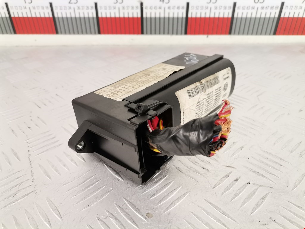 Датчик уровня в бачок омывателя SEAT Altea 2004-2015