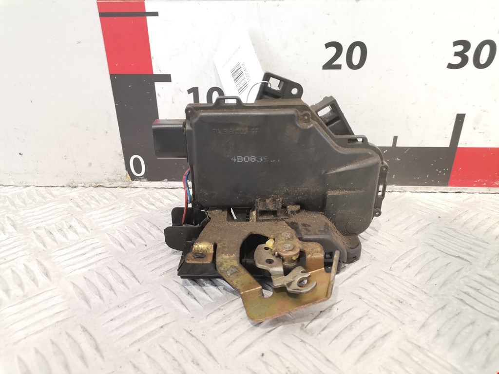 Замок двери задней левой AUDI A6 C5 1997-2004