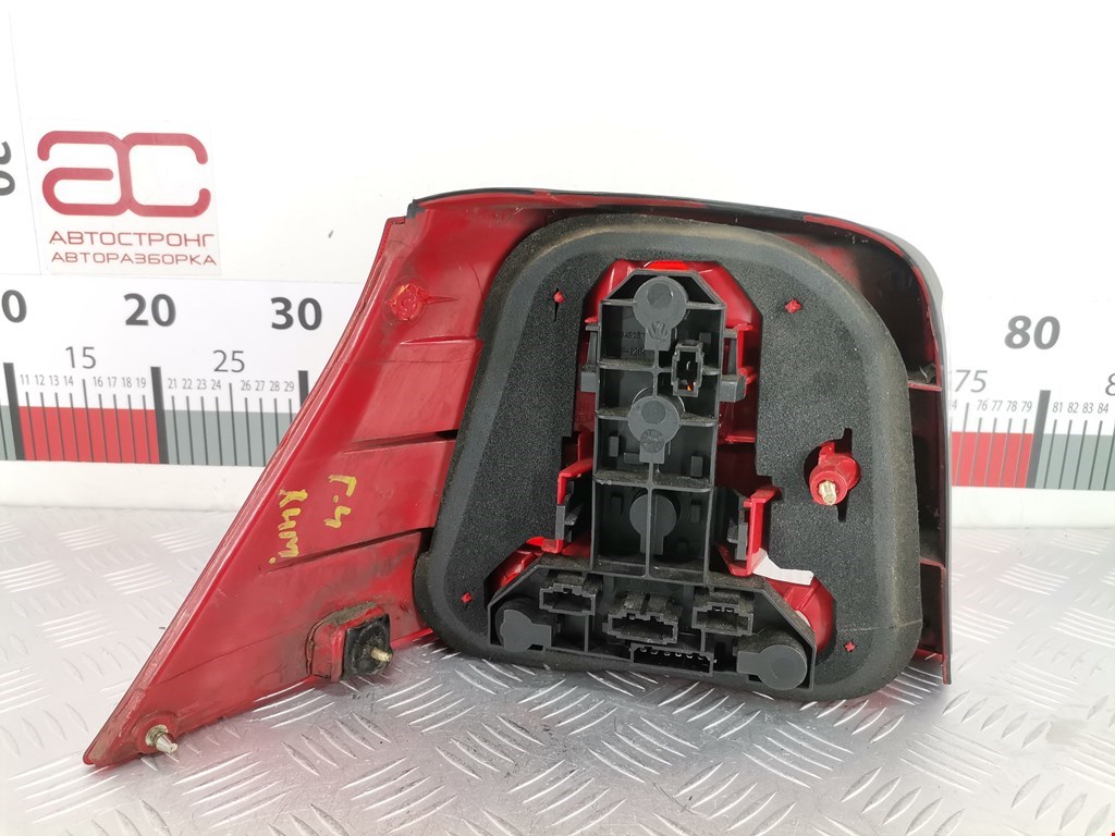 Фонарь задний правый VOLKSWAGEN Golf IV 1997-2003