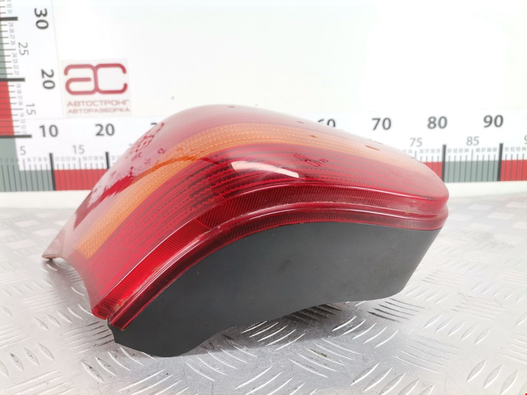 Фонарь задний правый VOLKSWAGEN Golf IV 1997-2003