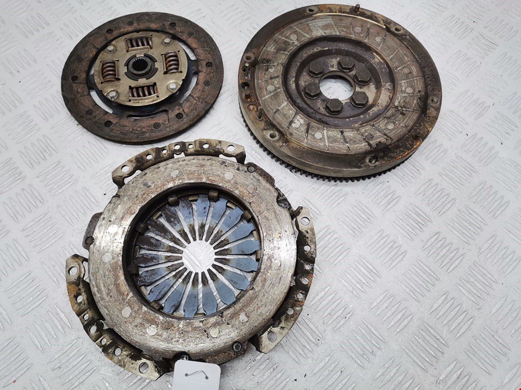 Маховик (демпфер сцепления) VOLKSWAGEN Lupo 1999-2005