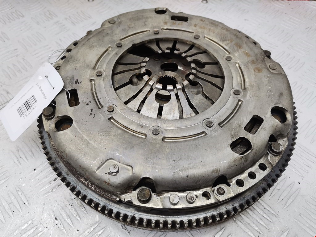 Маховик (демпфер сцепления) SKODA Fabia MK2 5J 2007-2014