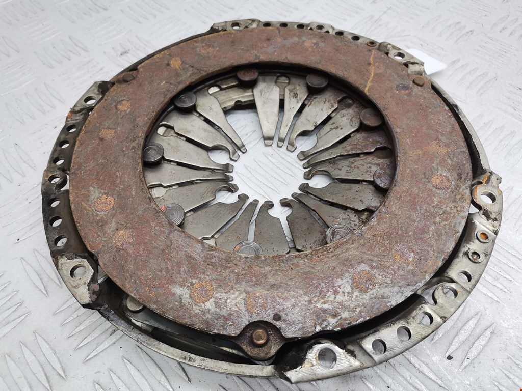 Маховик (демпфер сцепления) SKODA Fabia MK2 5J 2007-2014