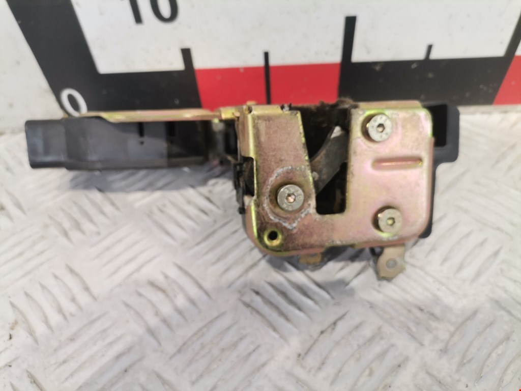 Замок двери передней правой MITSUBISHI Space Star 1999-2006