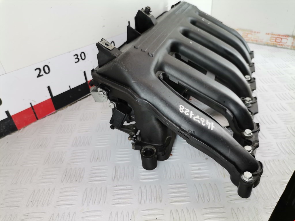 Коллектор впускной BMW 5er 5 серия E60/E61 2003-2010