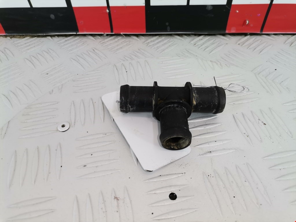 Тройник системы охлаждения FORD Fiesta 2001-2008