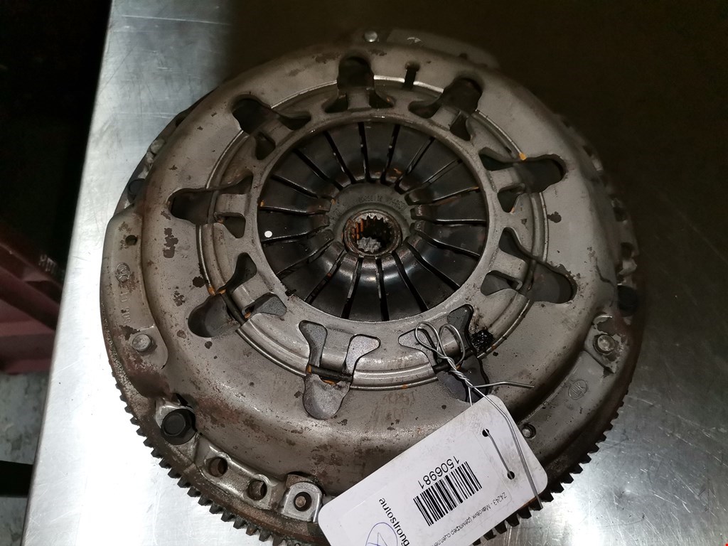 Маховик (демпфер сцепления) FORD Fiesta 2001-2008