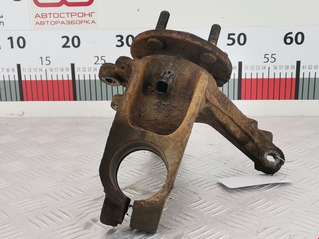 Ступица передняя правая FORD Focus II 2005-2011