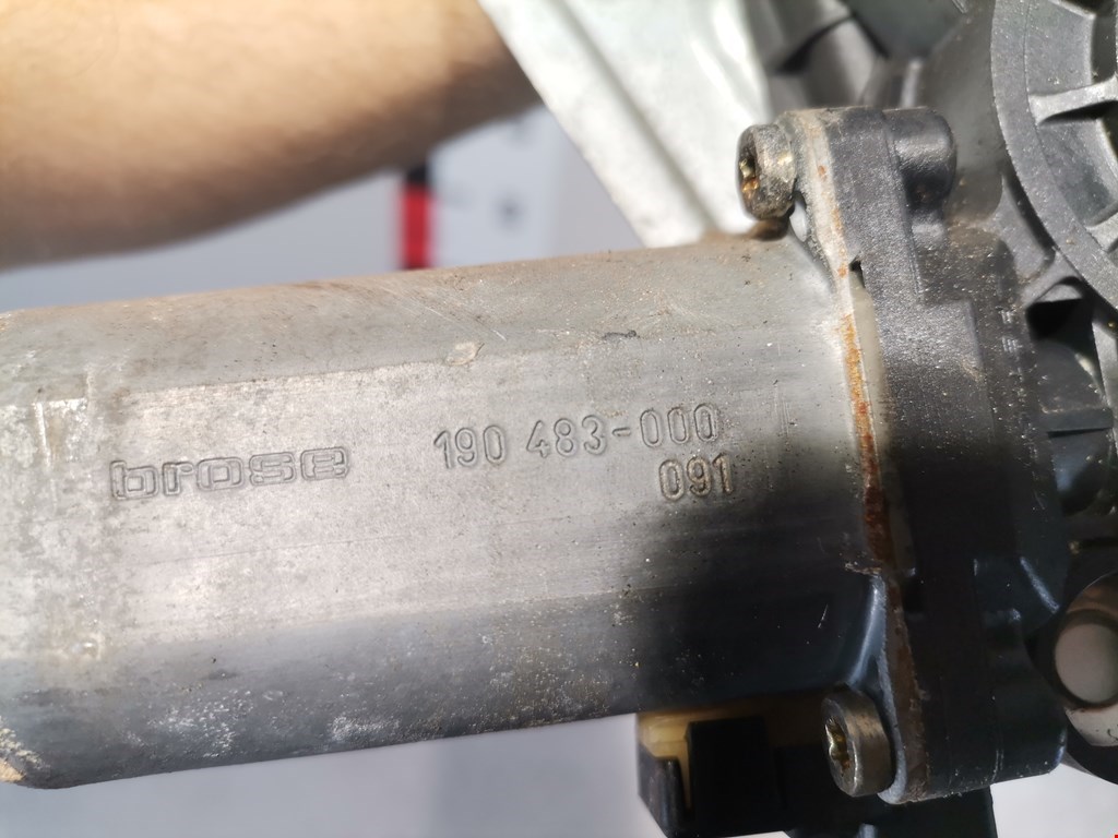 Стеклоподъемник передний правый RENAULT Espace 1997-2003